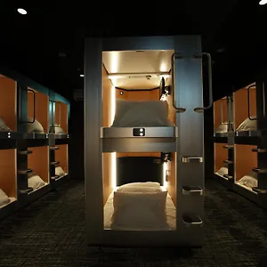 https://new-japan-capsule-hotel-cabana-male-only.hotels-osaka.net